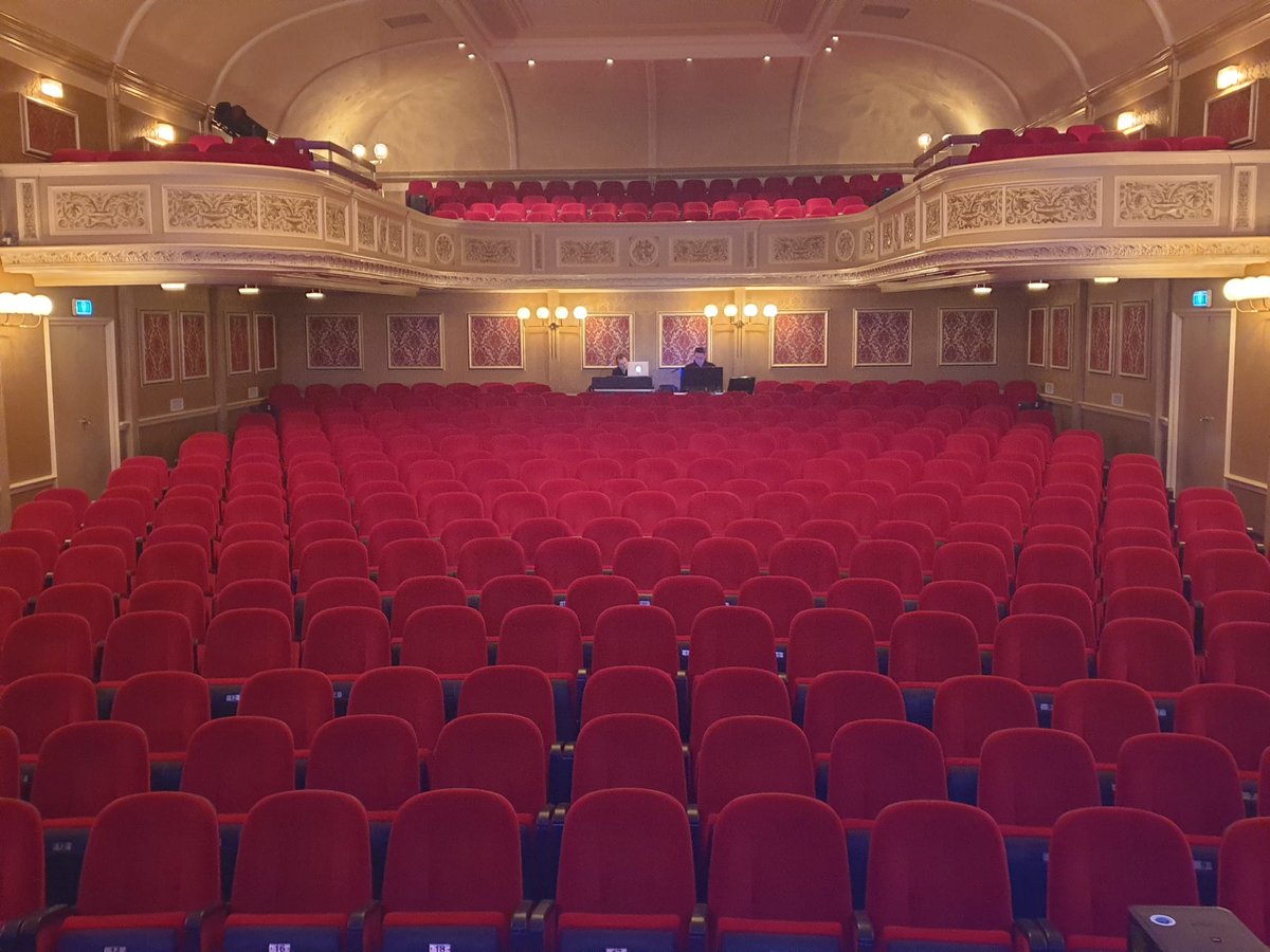 Vanavond is het zover!

Wie worden sportman, sportvrouw, sportploeg en sporttalent van Drenthe 2022?

Volg het live via Facebook of via het Instagram account van SportDrenthe: instagram.com/sportdrenthe/

<a href="/SportDrenthe/">SportDrenthe</a> <a href="/ProvDrenthe/">Provincie Drenthe</a> <a href="/Ogterop/">Schouwburg Ogterop</a>