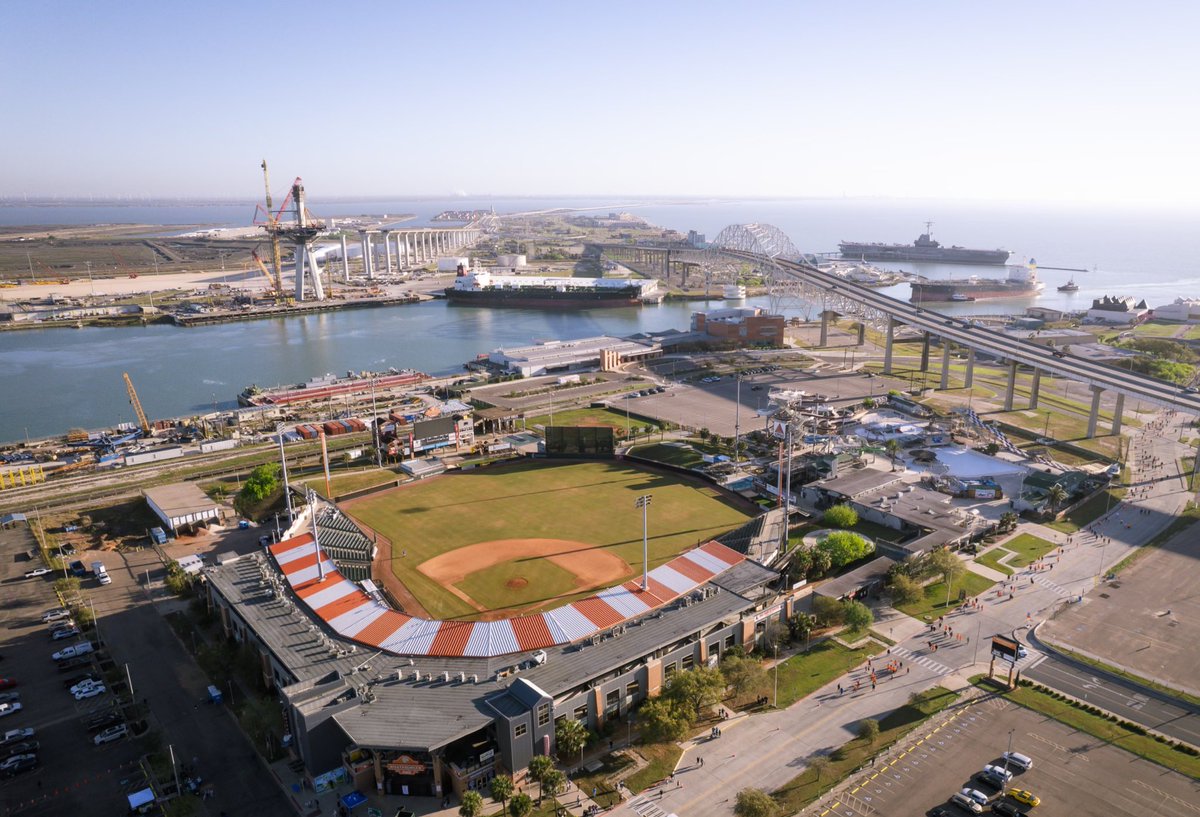 Corpus Christi Hooks tweet media