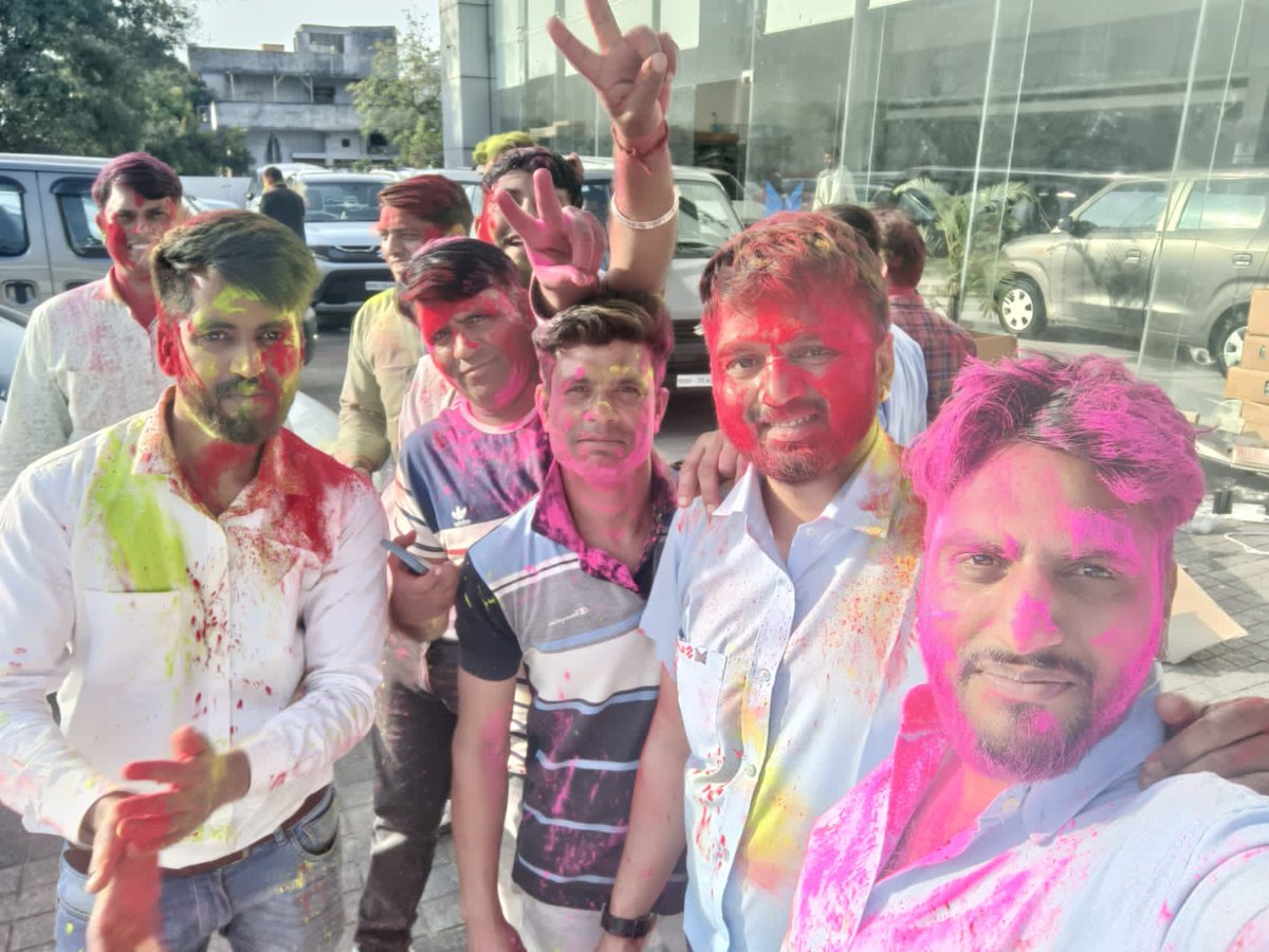 ShivPrasadPraja's tweet photo. Wish You All #HappyHoli https://t.co/KVk0hYUMby