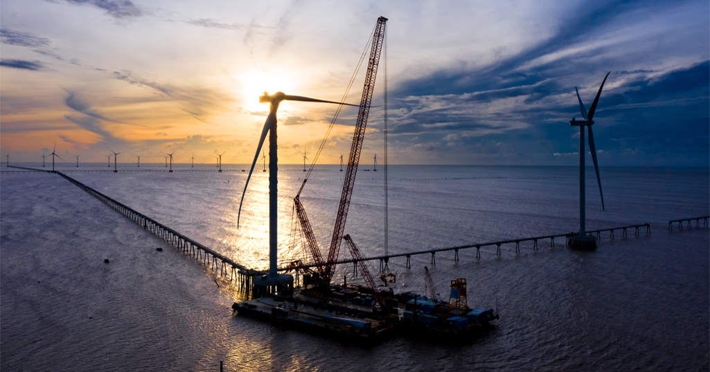 Our CTO Kevin Quillien highlights in his latest blog how #spacetechnology holds the key to digitizing #wind farm construction projects.

Kevin writes "Space technology can lead to the digitization of whole sites – no matter where they are."

krucial.com/space-holds-th…