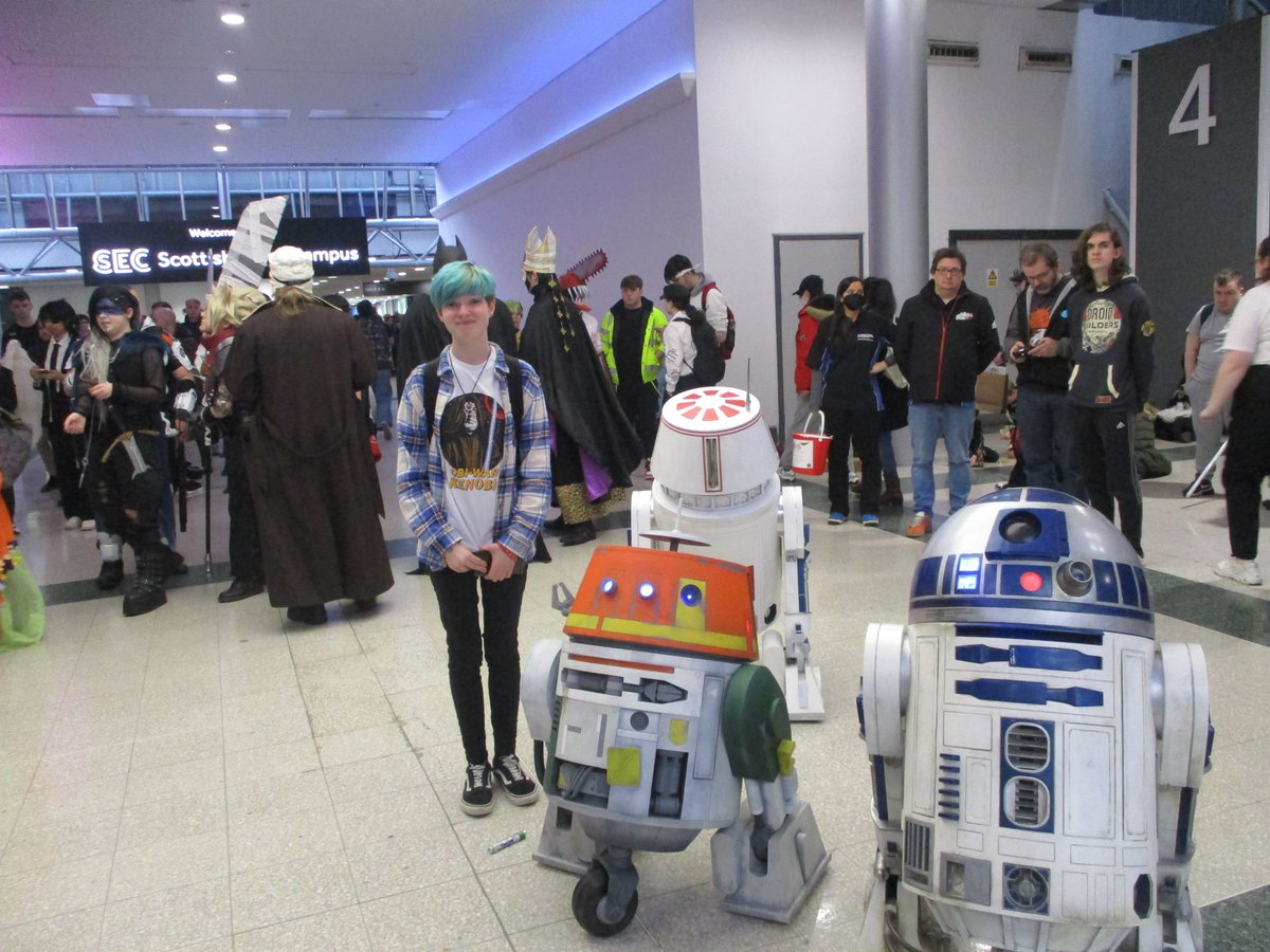 OLHSLanguage's tweet photo. Mr Kerr's Science Fiction Club took a trip to the @Acmecomiccon in Glasgow on Saturday. They got to meet many stars of film and tv and take part in lots of fun activities. A great time was had by all! @OLHSMotherwell https://t.co/ybe8JIDvmz