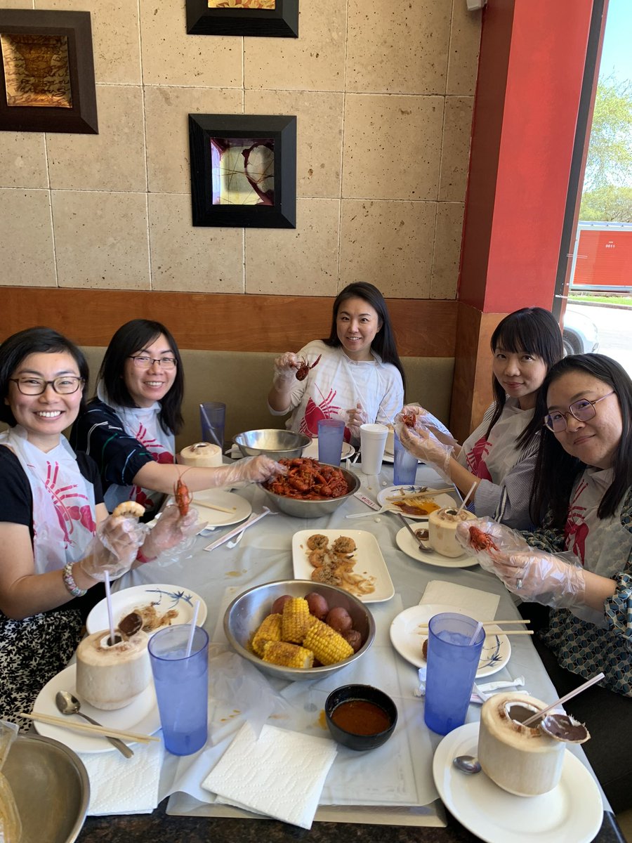 6 pounds of Viet-Cajun crawfish to kick off the girls trip with 5/8 of my fellow CLD key volunteers! <a href="/JessieLiu28/">Jessie Liu</a> <a href="/translaxian/">Sijin Xian, CT, MACI</a> Shaoli Gu &amp; Tingting Qin! These beautiful ladies came to H Town from all over the country, including Hawaii!