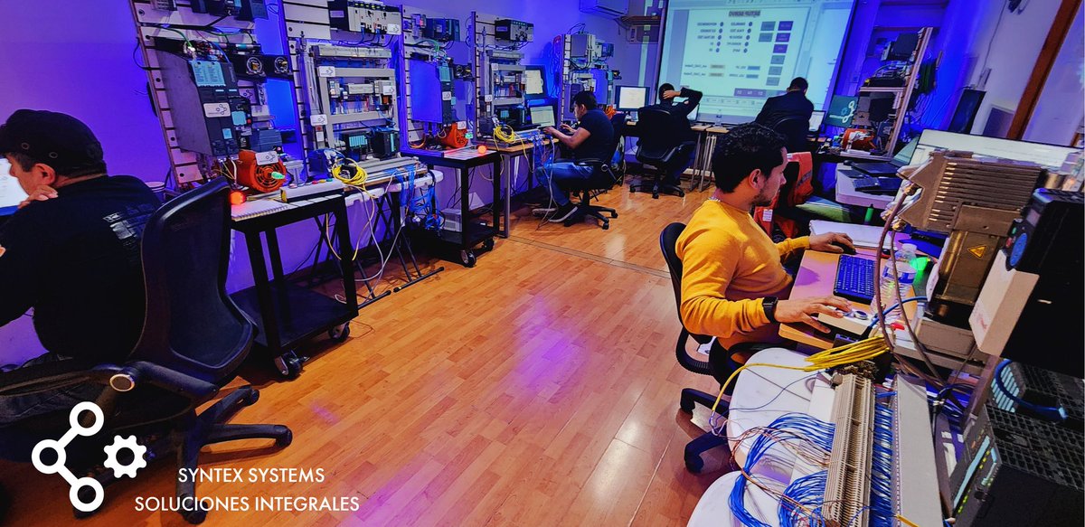 SyntexSystems's tweet photo. 🏭 Centro Especializado de Automatización. (SIEMENS - ALLEN BRADLEY).
#syntexsystems #onlinetraining #plc #siemens  #allenbradley #rockwellautomation #automation #cursosdeplc #motioncontrol  #Tesla #Gigafactory #Monterrey #NuevoLeon #Automotive #TeslaNuevoLeon #GigaMexico https://t.co/XsoKBwPteC