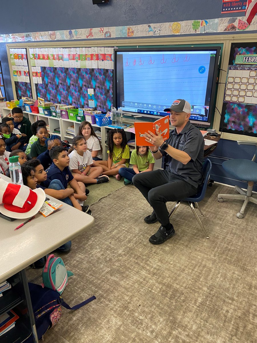 u-s-marshals-on-twitter-chief-m-dante-gordon-and-dusm-s-terry