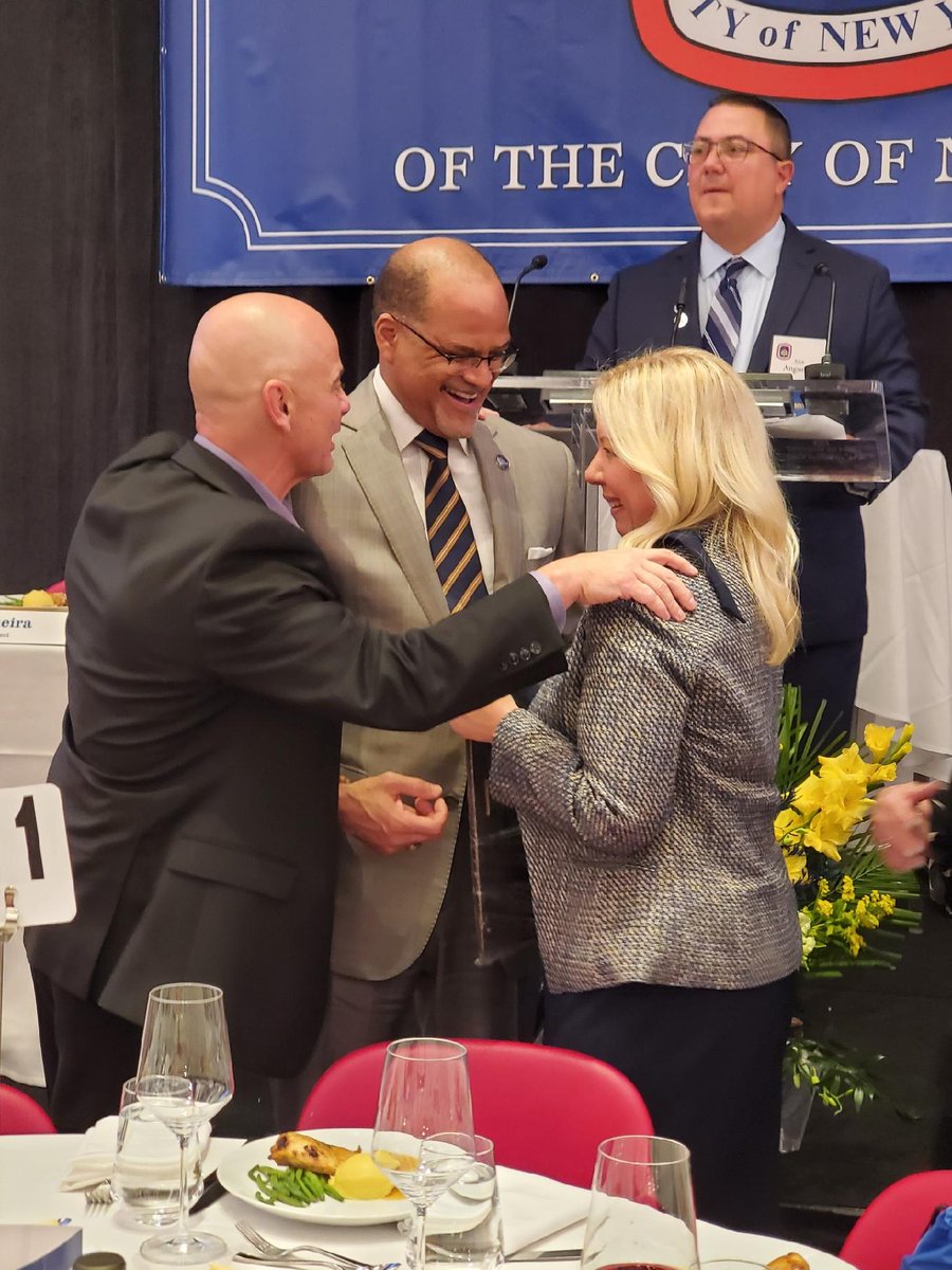 I.S.72 The Police Officer Rocco Laurie School tweet media