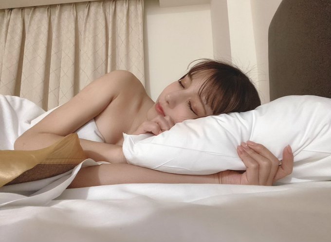 夏本あさみ