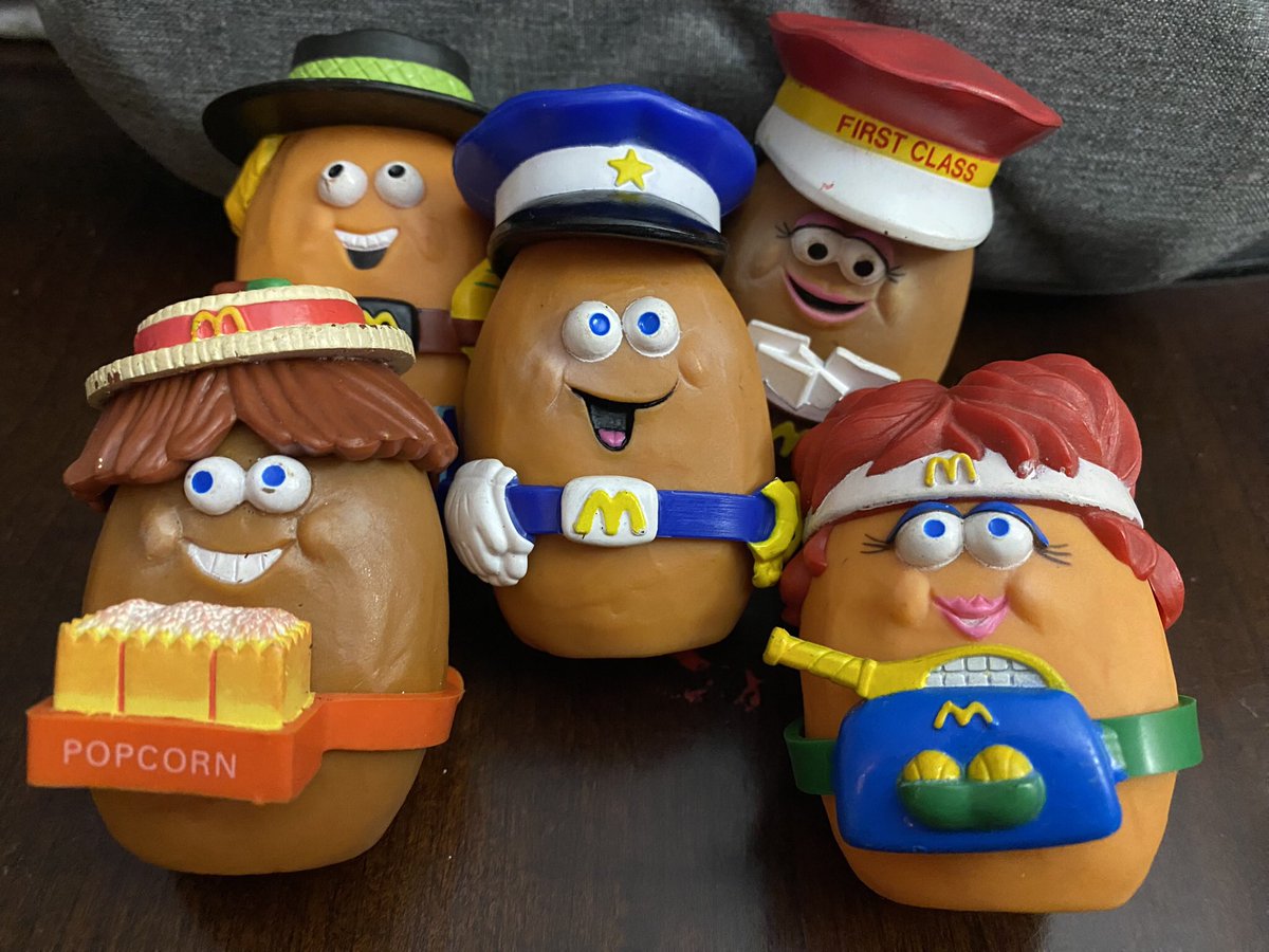 The McNugget Buddies Would Like to Wish You All a Happy and Productive Week!  

#McNuggetBuddies #Mcdonalds