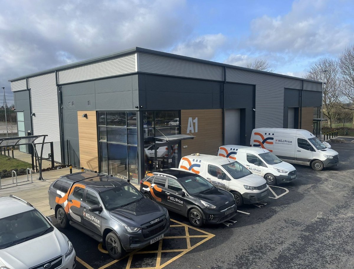 GBRPriceGroup's tweet photo. KGJP Price Rail Ltd have now fully re-located our Head office from Scunthorpe to a brand new office / warehouse unit on the re-developed site of Kellingley Colliery - Unit A1, Weeland Park. 

Website:- https://t.co/Pk6jVidcnu 
Tel:- 0333 772 2421 https://t.co/dqAkLnju2S