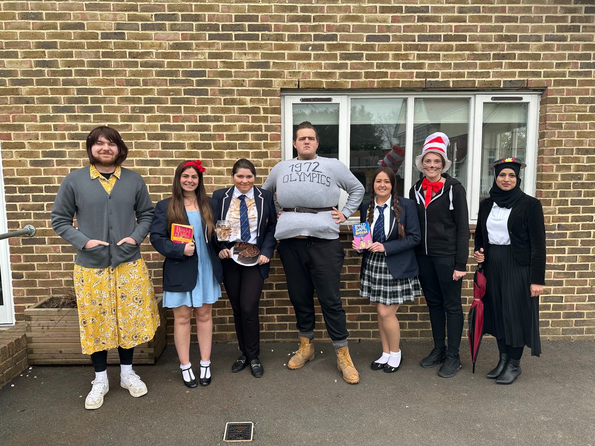 Long Close School tweet media