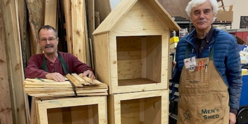 ARHArnprior's tweet photo. The Island View Retirement Residence team braved last week's blustery snow conditions to hand deliver a donation to the Men's Shed. They enjoy seeing "the guys" in action, getting a better sense of their camaraderie and having a sneak peek at their current woodworking projects. https://t.co/GfYEE5c80l