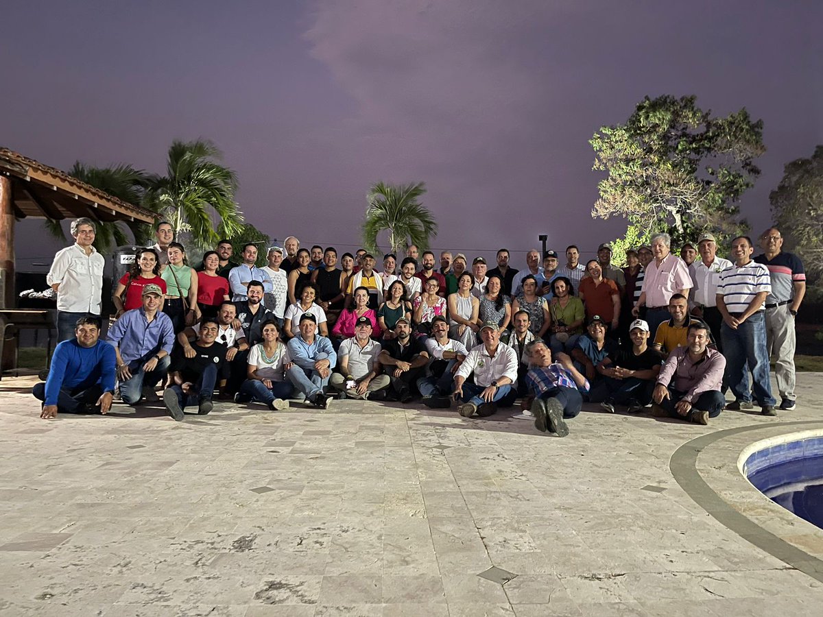 ACOGANAR's tweet photo. Gracias a toda la familia #ACOGANAR por su colaboración y hacer posible todos estos eventos y encuentros, donde se comparten experiencias y se afianzan lazos de amistad...
#YoSoyAcoganar
#GanaderiaRegenerativa
#GanaderiaColombiana https://t.co/C91xFvMSyN
