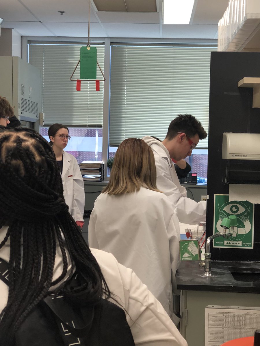 shupchur's tweet image. Training future scientists at our Molecular Medicine in Action MMIA program for high school students. #mmia #wellscenter