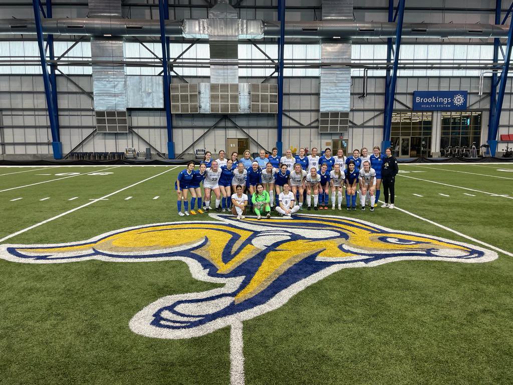 FCManitobaPPL's tweet photo. Thank you to South Dakota State University, home of the Jackrabbits, for a great weekend experience! ⚡️🐰

Thank you to Coach Andy for the campus tour and making our FCMB players and coaches feel welcome on your turf! 

#FCMBxSDSU https://t.co/uNQRxjXEXF