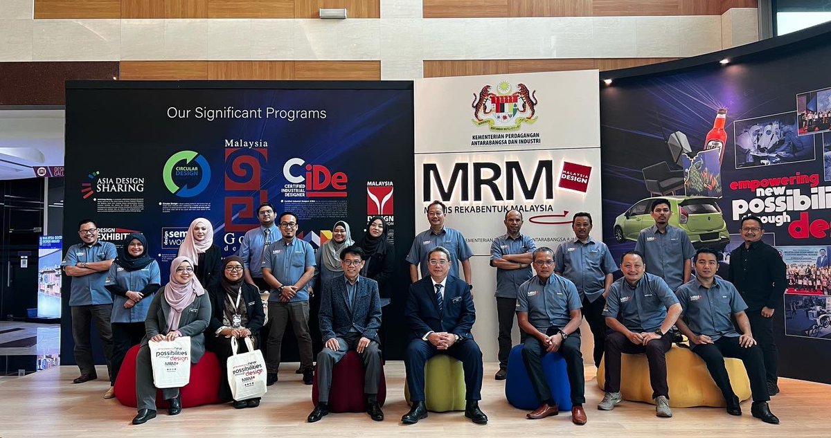 info_mrm's tweet photo. 3 Mac | Jumaat – MRM menerima lawatan daripada Mr. See Chee Kong, Pengarah Kanan, Bahagian Pembangunan Sektor Perkhidmatan, Kementerian Perdagangan Antarabangsa dan Industri (MITI). https://t.co/jK9uqZToFX