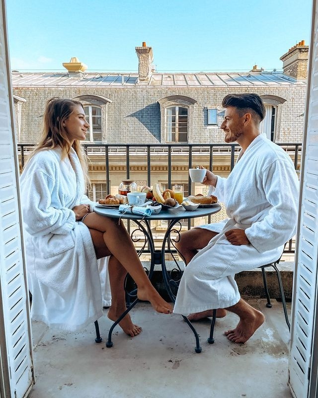 asaguestfr's tweet image. #MondayMotivation ❤️

Envie d'un séjour chic à la parisienne avec votre +1 ? 🥰

➡️ Direction l'Hôtel Trianon Rive Gauche, au cœur du quartier Latin et de Saint-Germain-des-Prés à Paris ! 

#asaguest #hotelparisien #paris #tourisme
