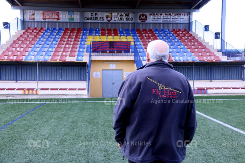 ACNebre's tweet image. El Club de Futbol #Camarles, on militaven les tres víctimes mortals de l'accident del #Perelló, atura l'activitat. 

L'entitat havia avançat el partit del primer equip a dissabte perquè els aficionats es desplacessin al Pinell de Brai. 

ow.ly/nhSF50N9Fhu