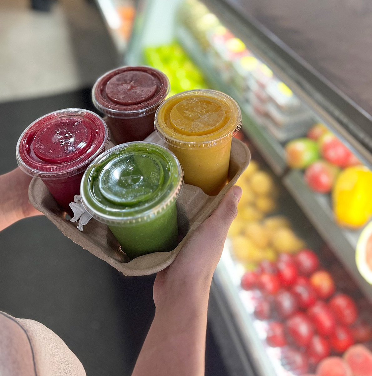 Fresh start to the week ! 🙏🍉🍍🥬🫐🍊🍎🍋🍏🍌🥝🥕 #Juicesforlife #Loveislove #Juicebar