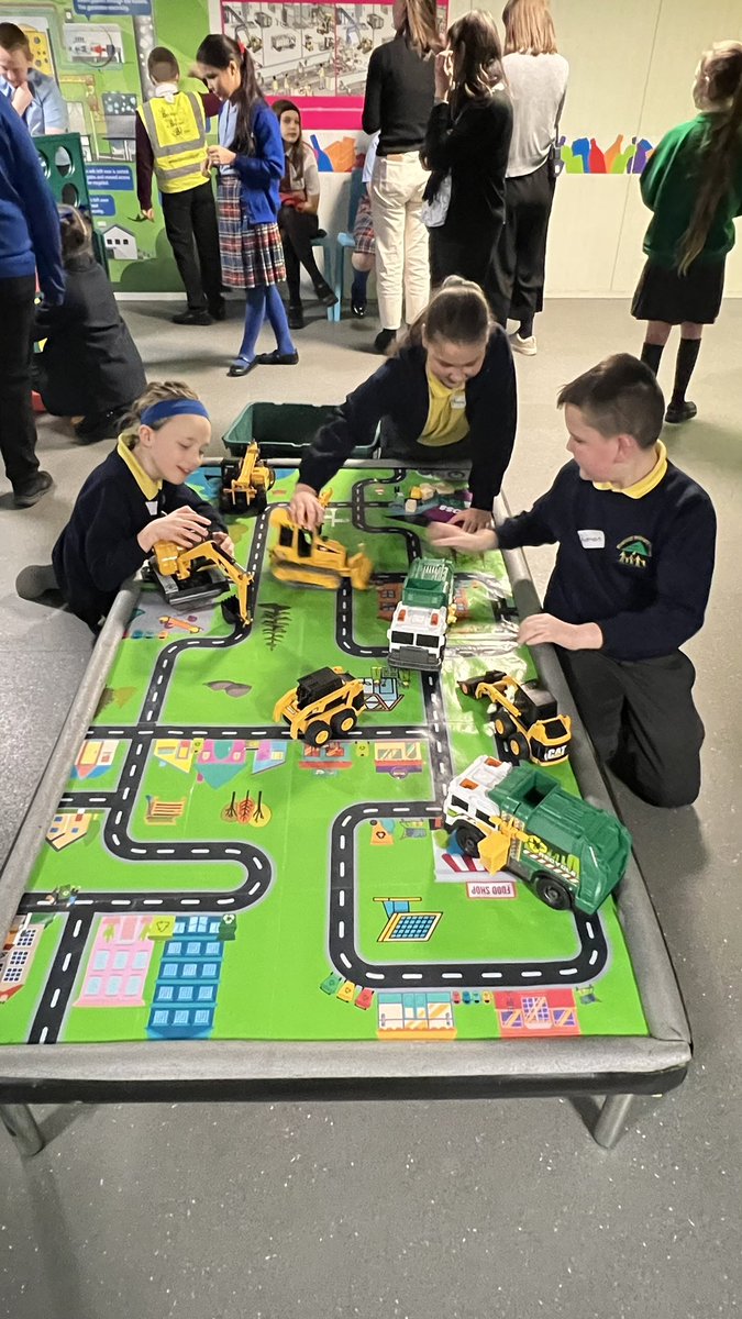 MrsPlattL's tweet photo. What a great day! 😃 Thank you so much to @MerseyRDC and everyone involved in organising the Primary COP27 Conference. We have enjoyed meeting pupils from other schools, working together and listening to amazing ideas to help the environment. @PinehurstP @MissSweeney91 @missrfry https://t.co/m8q8cGg0oC