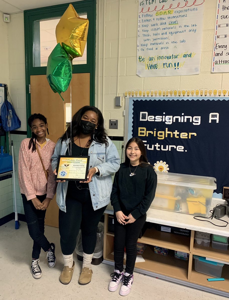 NNPS STEM Department (PK-12) (@nnpsstem) on Twitter photo <a href="/nnpssedgefield/">SedgefieldEagles</a> iSTEM teacher <a href="/Ms_Bkemp/">Ms. Kemp</a> received the 7 Mindsets Award for her school last week! <a href="/nnschools/">Newport News Schools</a> iSTEM teachers are leaders! <a href="/nnpssedgefield/">SedgefieldEagles</a> iSTEM teacher <a href="/Ms_Bkemp/">Ms. Kemp</a> received the 7 Mindsets Award for her school last week! <a href="/nnschools/">Newport News Schools</a> iSTEM teachers are leaders!
