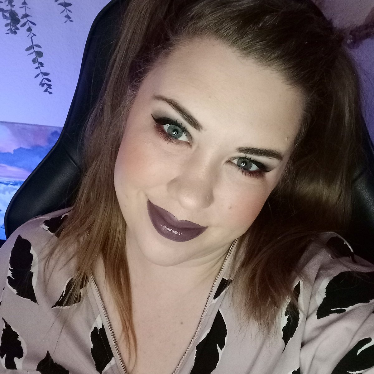 BrittarsTwitch's tweet photo. 🤩Trying out a new game on stream today! "Tell Me Why"! Come hang out!😍
🌺Link in replies⬇️
#tellmewhygame #dontnod #twitchgirl #varietystreamer #twitch #twitchstreamer #twitchstreamers #twitchaffiliate #lgbtqaally #nowlive #selfie https://t.co/wkM0YFwHFg