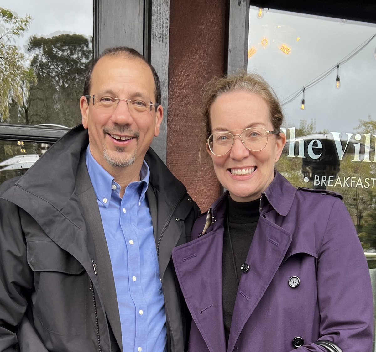 So good to connect with @QueensEngineer alumna Jenn Buechel who is engineering a better world through healthcare as the COO of @DELFIDiagnostic @queensualumni #thisisengineering #nem2023 @NEMOntario