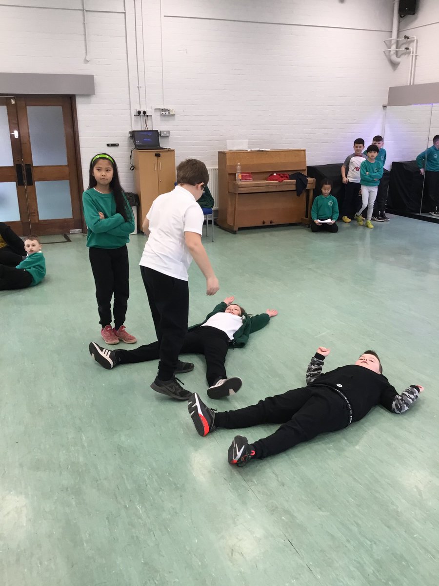 Springwood_Prm's tweet photo. Year 4 loved their workshops today with Sarah from @bigfootwales! We learnt about storytelling and the story of Branwen in Welsh culture! Diolch Sarah! #springarts https://t.co/GkpZjgn0oN