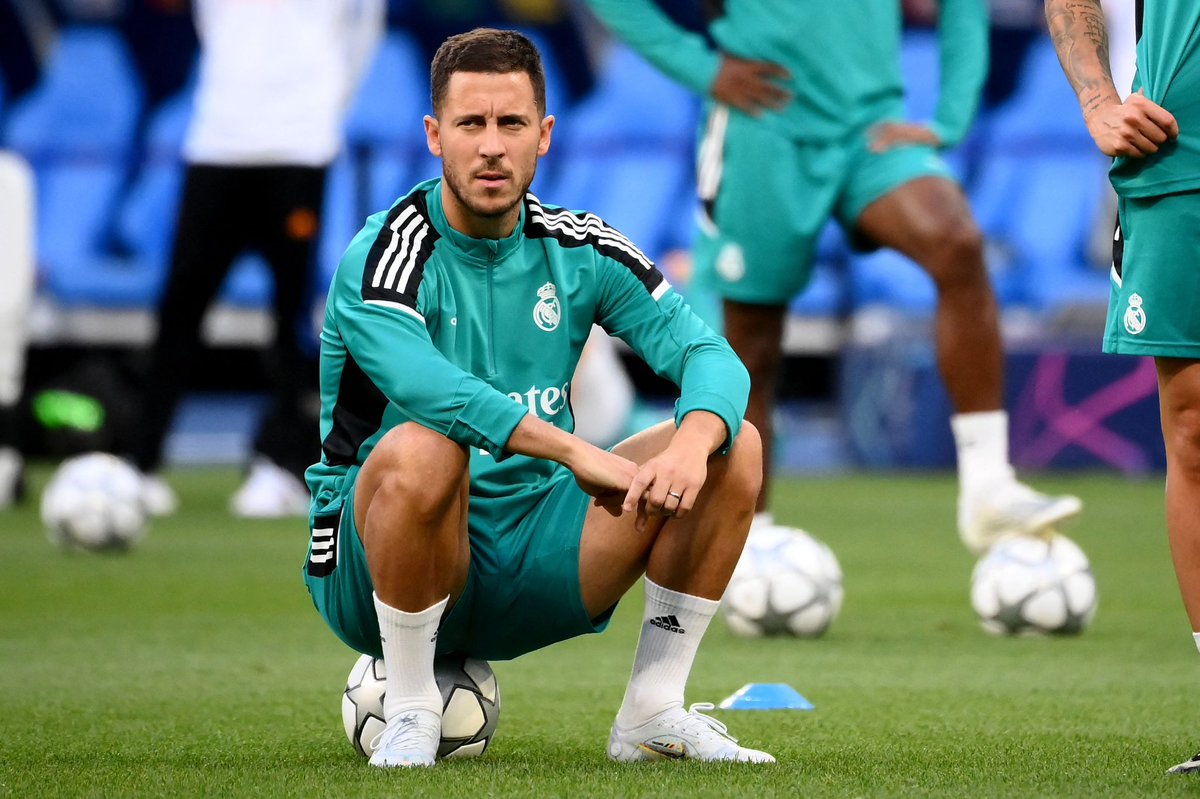 FabrizioRomano's tweet photo. Discussions will take place in the next weeks between Real Madrid and Eden Hazard’s camp — his last appearance in La Liga was on September 11. 🇧🇪 #Real

Feeling internally is for Hazard to leave the club in the summer, in case of good bid/opportunity.

🎥 https://t.co/NMPheW9nvN https://t.co/PpItJkEhJL