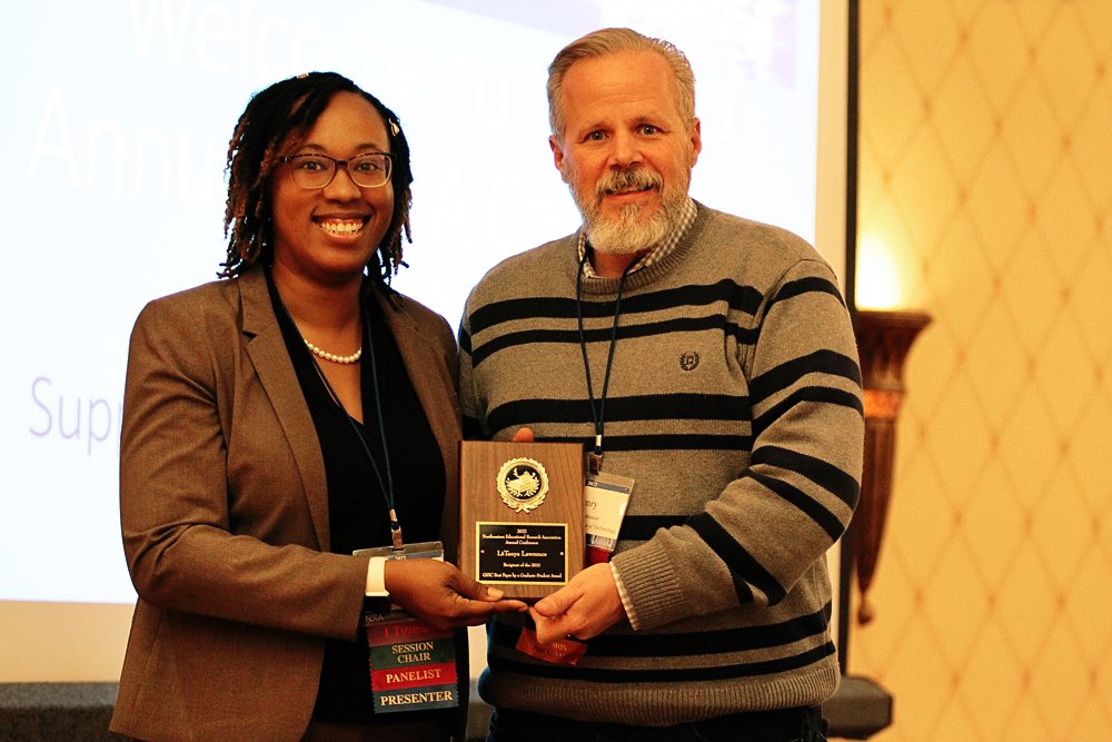 Are you a graduate student who presented at NERA’s 2022 conference? Submit your first-authored paper for our annual best paper award!

Pictured here is winner Dr. LèTanya Lawerence with Hank Johnson! 

📸 @brantastic 

nera-education.org/nera_gsic.php