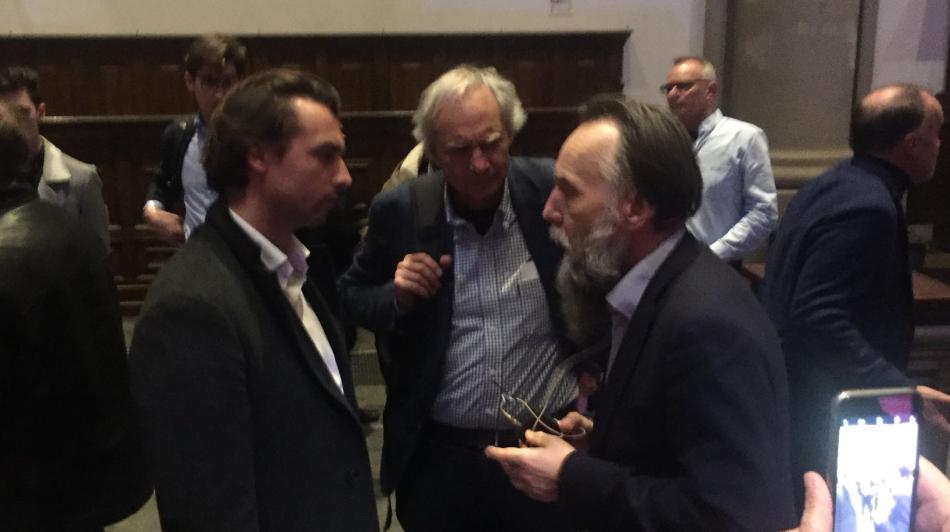 kersen_tuin_'s tweet photo. @paulcliteur @thierrybaudet is #putinhoer en narciss. Geen democraat maar demagog. @fvd is een partij voor onderontwikkelde kleuters. https://t.co/31yz41gwjs