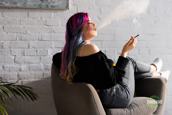 CHOOSING #CANNABIS CONSUMPTION METHOD

There are actually four main methods to using cannabis; inhalation, topical application, oral and sublingual. Read⬇😃

#cbdoil #cbd #nausea #pain #cbdlifestyle #cbdlife 
#smoking 

threefootwellness.com/how-to-choose-…