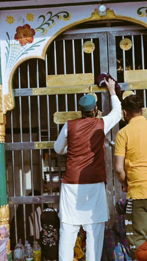 ImranSidd78617's tweet photo. Khidmat dargah sabir 
Any information 
+91-7078119696
#dargah #dargahsharif #sabirpak #sabirpiya #kaliyarsharifsabirpiyark #kaliyar_sharif_sabir_piya_rk #khadimimransabri #khadim_imran_sabri https://t.co/anxy3ax9hl