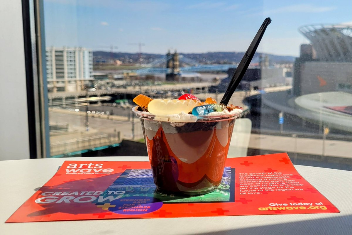 shp_design's tweet photo. Our @ArtsWave campaign continued through the weekend—challenging us to put our artistic skills to the test with a coloring page. We’re admiring our work with “dirt” cups in hand, the perfect inspiration to meet our goal of growing the arts!🌱
#ArtsWave #CreatedToGrow #Cincyarts https://t.co/Zur2SA9NE3