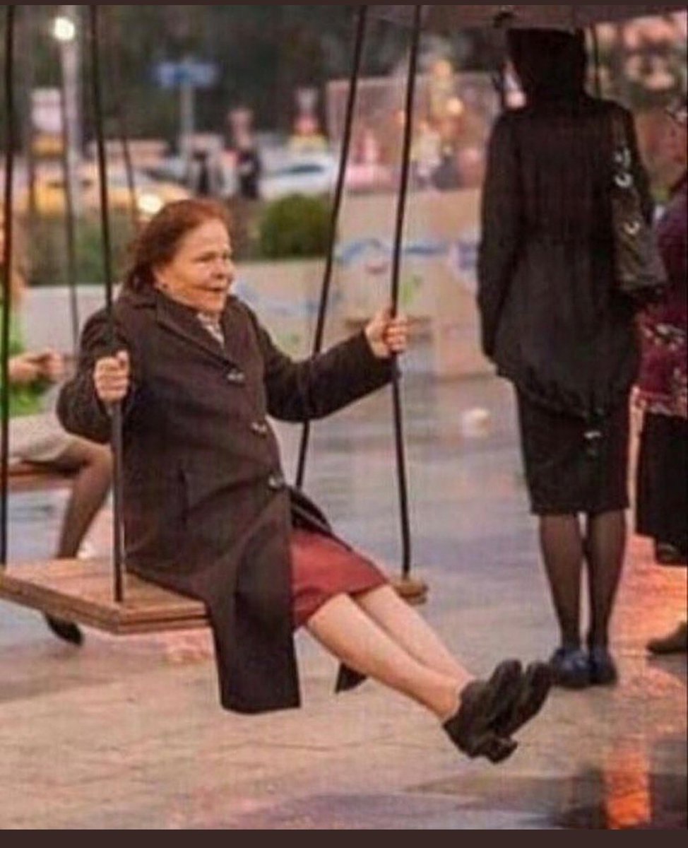 Ben hala bir şeylerin sevgiyle güzelleşeceğine inanıyorum