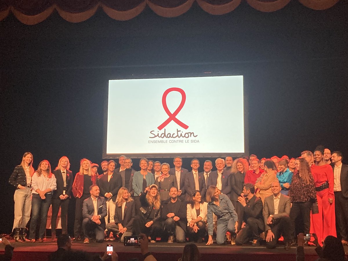 Anissa Ghazi (@anyssah) on Twitter photo 🚨Lancement ce lundi soir,au <a href="/TheatreEdouard7/">Théâtre Édouard VII</a>, de l’éditon 2023 du #Sidaction
👉🏼Rendez-vous les 24,25, 26 mars pour un week-end exceptionnel
Pour soutenir le #Sidaction
👉🏼📞 au 110
👉🏼 sidaction.org
👉🏼 Par sms pour faire un don de 5€ envoyez le mot "DON" au 92 110 🚨Lancement ce lundi soir,au <a href="/TheatreEdouard7/">Théâtre Édouard VII</a>, de l’éditon 2023 du #Sidaction
👉🏼Rendez-vous les 24,25, 26 mars pour un week-end exceptionnel
Pour soutenir le #Sidaction
👉🏼📞 au 110
👉🏼 sidaction.org
👉🏼 Par sms pour faire un don de 5€ envoyez le mot "DON" au 92 110