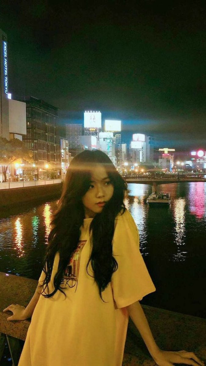 pinkwevers's tweet photo. Las ÚNICAS artistas femeninas que superaron los 100.000 pedidos anticipados en KTown4U en 24 horas:

 #BLACKPINK
 #JISOO 🆕 https://t.co/2WlFRQb2zn