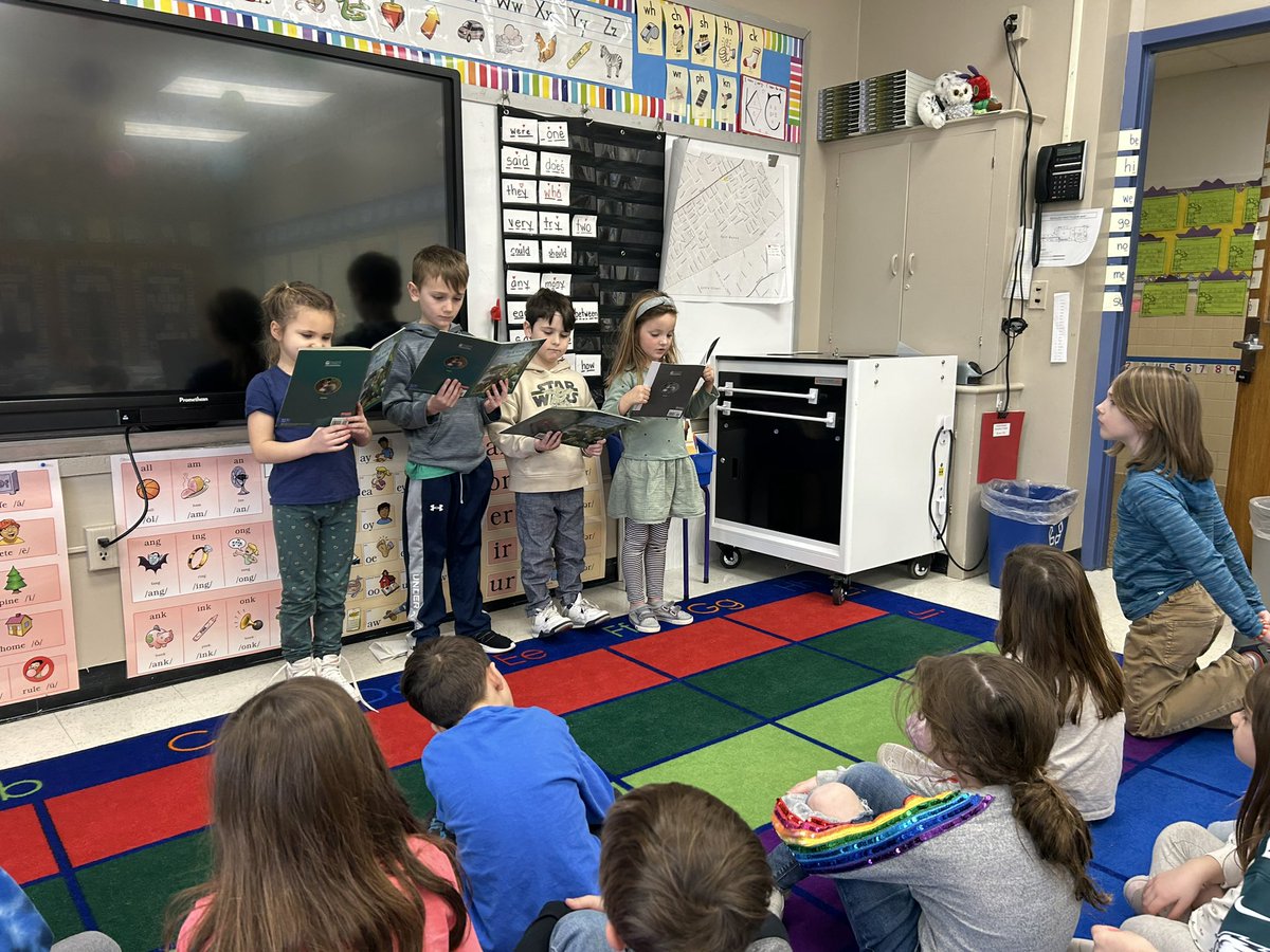 funinroom104's tweet photo. Readers Theatre! I am so proud of these fluent readers who brought these stories to life! https://t.co/uycCYUjQ8V