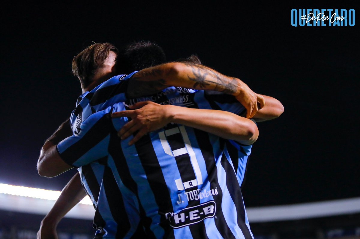 Club_Queretaro's tweet photo. 🐓¡SE GRITÓ Y SE FESTEJÓ CON TODO!🐓

#DePieConQro https://t.co/JY7HaIQhIJ