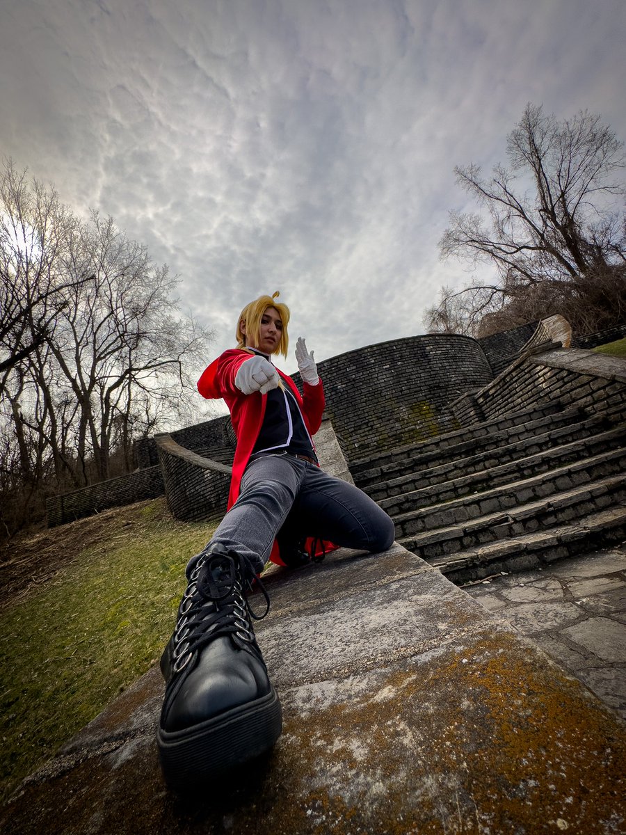 PAA_Studios's tweet photo. “A Heart Made Full Metal” 
lukidokii on Insta
#FullmetalAlchemist #Cosplay https://t.co/e4YdRofWJG