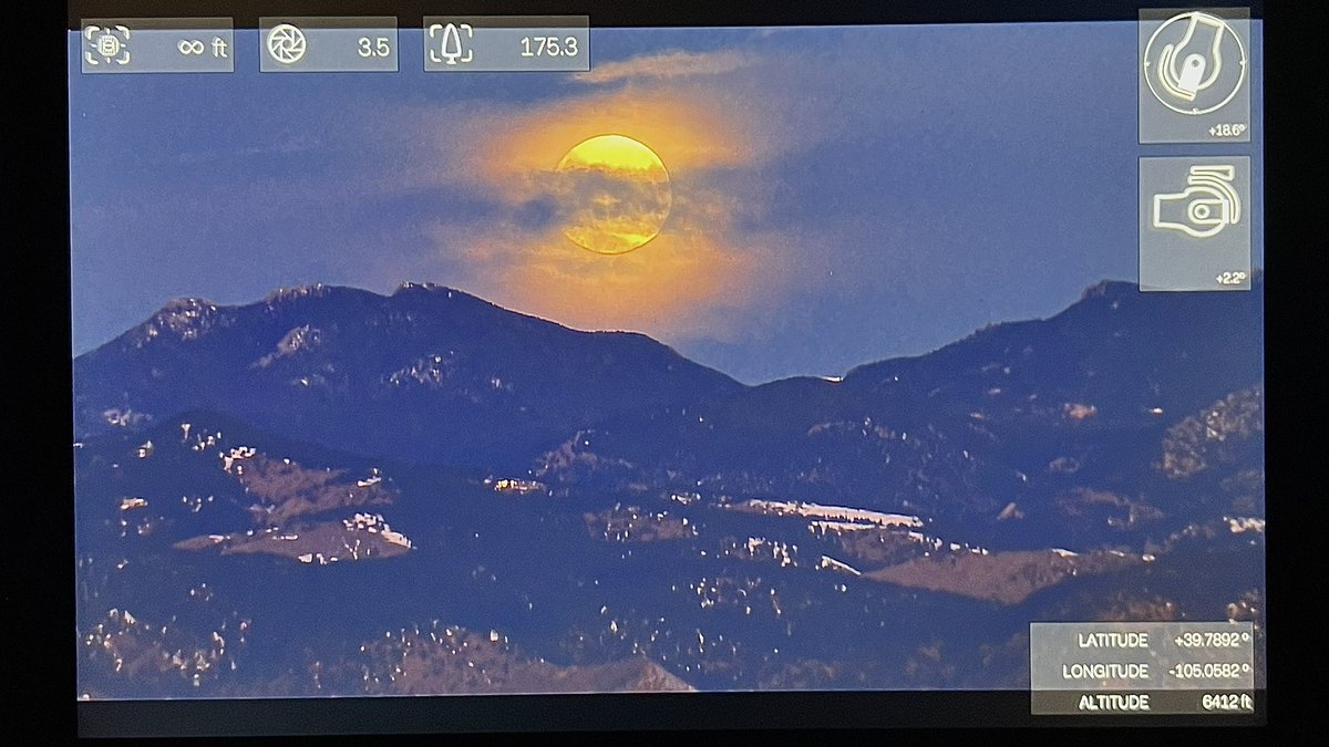 jmowry11's tweet photo. Moon over mountains #moon #fullmoon #moonovermountains #mountains #moonlovers #shotover #cameraview #lovemyjob #aerial https://t.co/deW8eWspgw