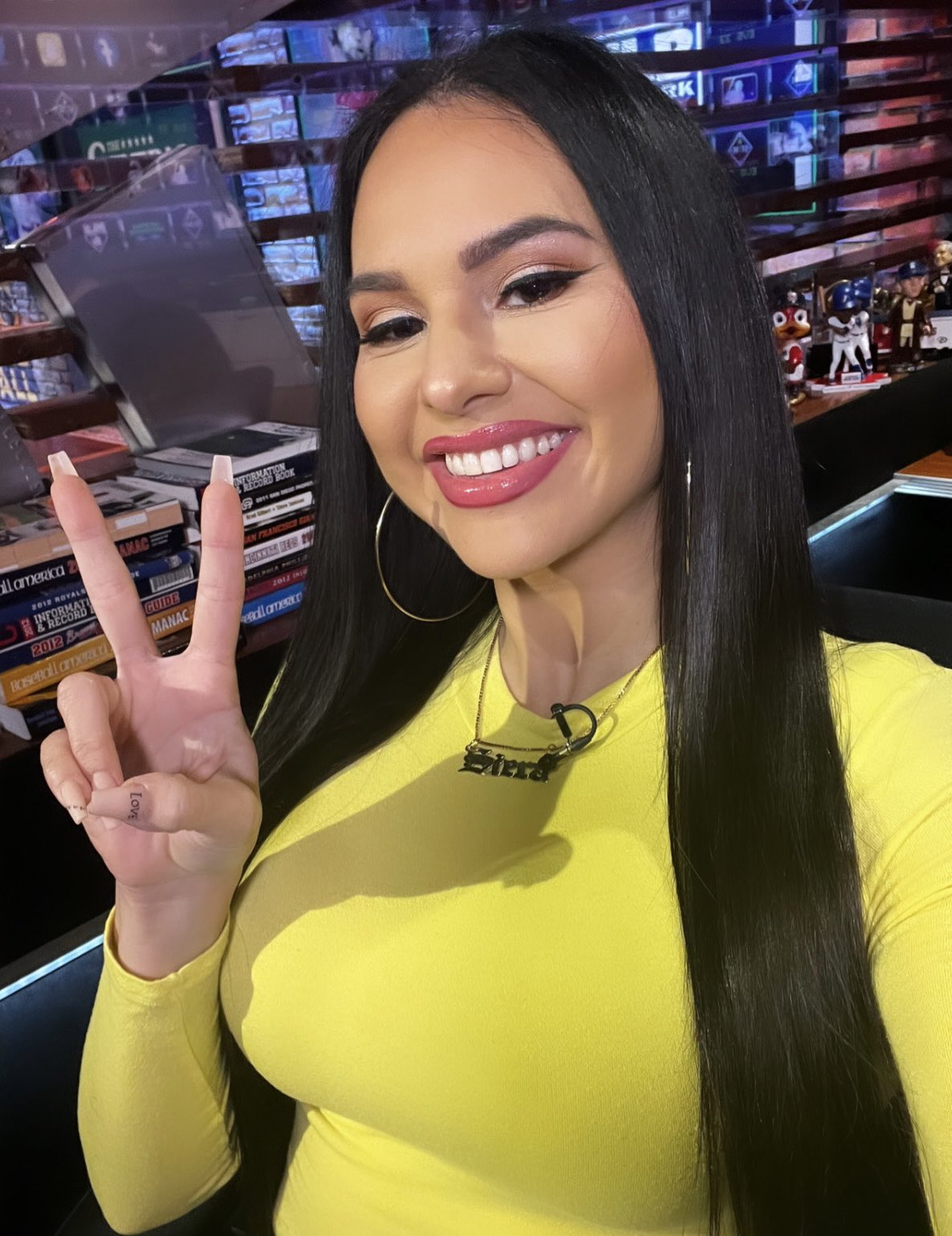 FqjEFKUXsAMNiJF.jpg:large