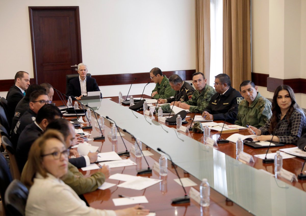 En reunión con el Grupo de Coordinación Territorial para la Construcción de la Paz del #Edoméx, damos seguimiento al trabajo conjunto en materia de seguridad.
