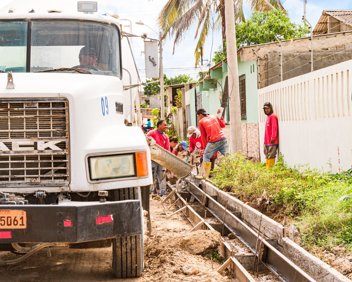 Daniel Cisneros tweet media