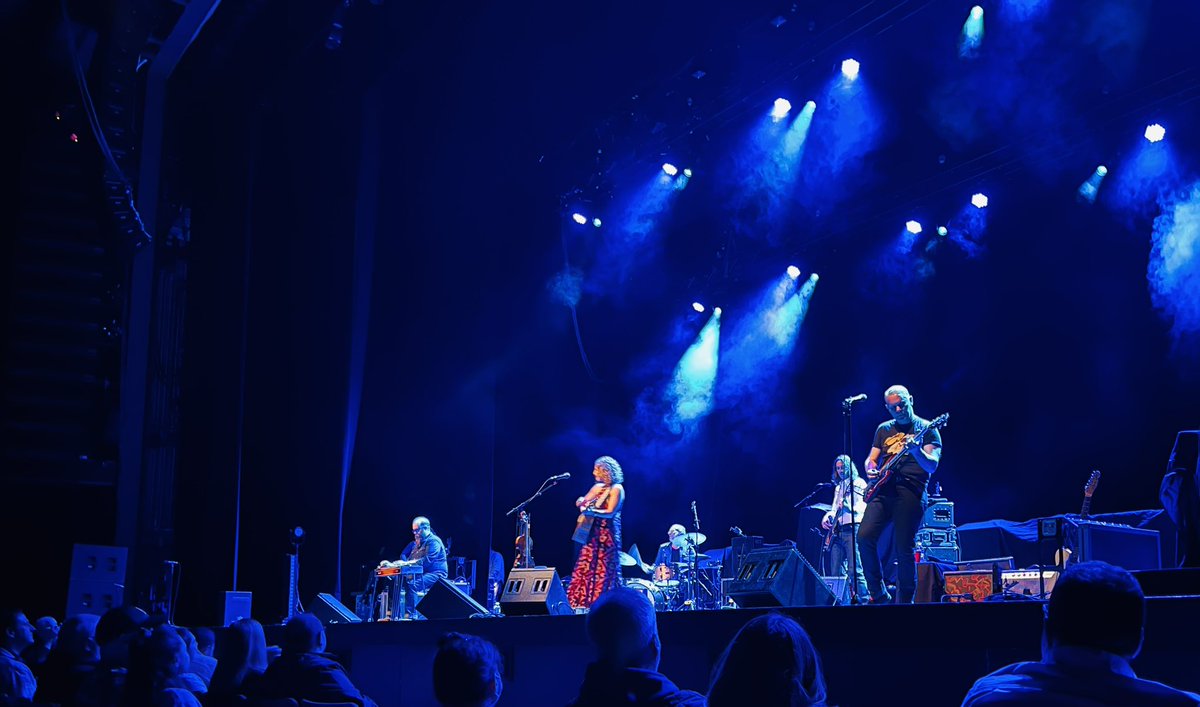 Carmen (@carmen_bruno) on Twitter photo #AboutLastNight!
Can’t begin to explain how amazing the <a href="/JasonIsbell/">jason's old account</a> and <a href="/the400Unit/">The 400 Unit</a> show was last night! @SadlerVaden was on fire and <a href="/kittythefool/">Kathleen Edwards</a> was the icing on the spectacular musical cake! 🔥🔥🔥 #AboutLastNight!
Can’t begin to explain how amazing the <a href="/JasonIsbell/">jason's old account</a> and <a href="/the400Unit/">The 400 Unit</a> show was last night! @SadlerVaden was on fire and <a href="/kittythefool/">Kathleen Edwards</a> was the icing on the spectacular musical cake! 🔥🔥🔥