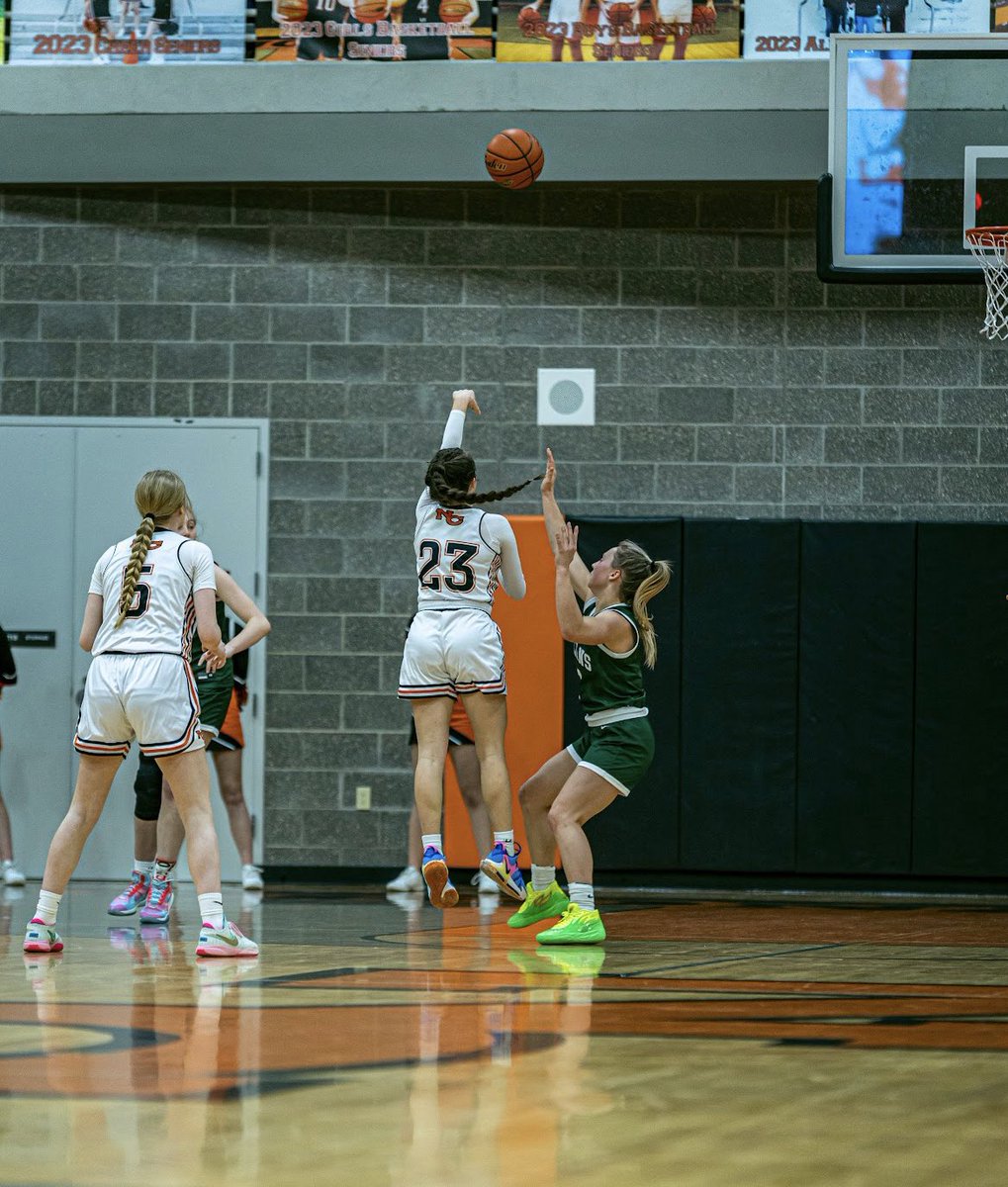 That’s a wrap on my Junior Season. So thankful for the opportunity I was given to be a part of this group! Next stop… AAU!!!! Still working on getting my junior clips together. More to come! @NTripleThreatBB