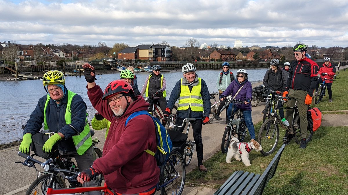 montysbikehub's tweet image. Great adult #socialride last week down to @sustrans #ncn23 Riverside park/board walk/ @SouthamptonFC then had a nice coffee in @cafe_thrive and back over the #itchenbridge. Was the first time many of our riders had ridden into town &amp;amp; over the bridge! They did great! #togetherfund