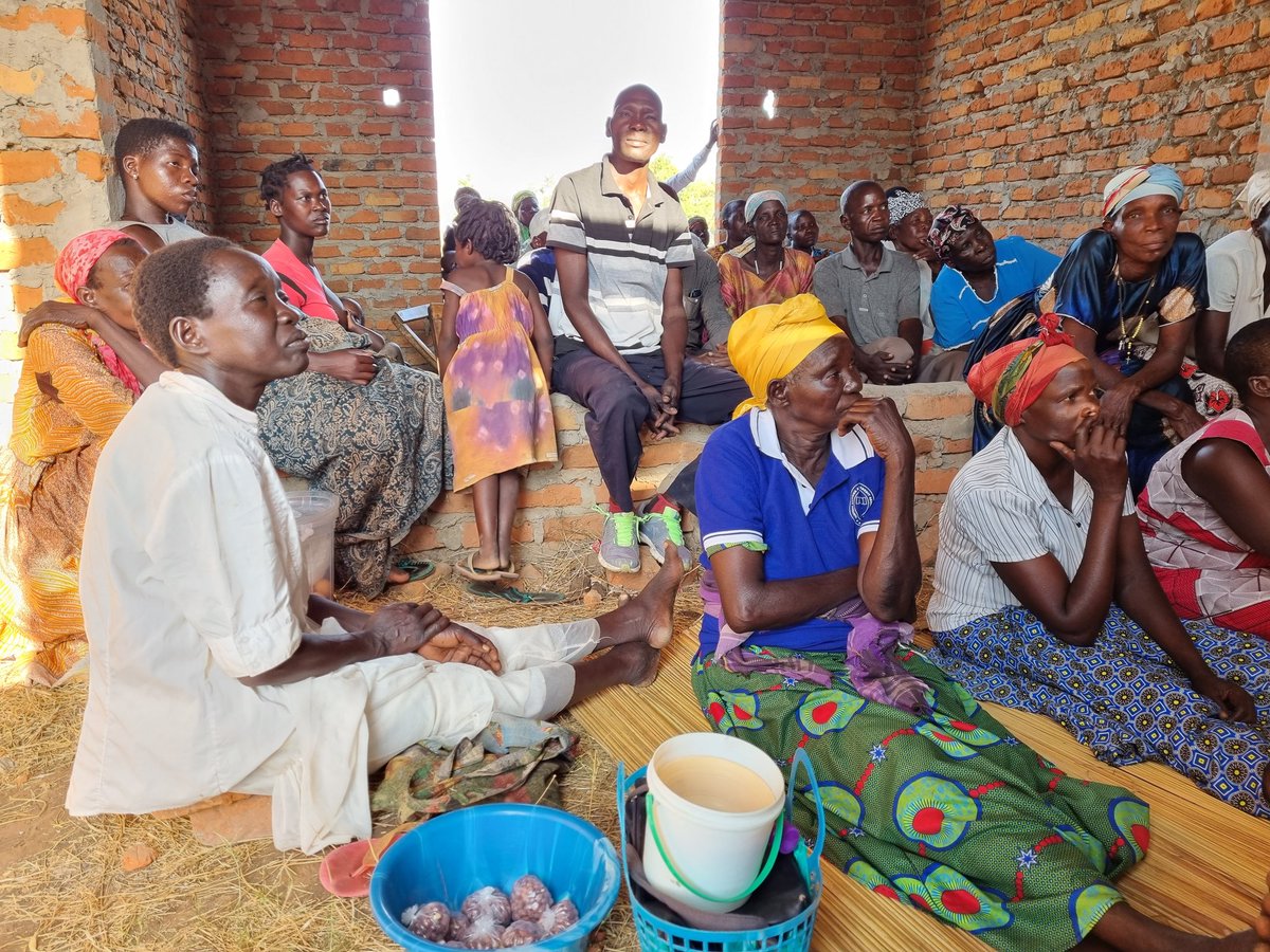 Training Small Holder Farmers #FinancialLiteracy is always a humbling experience. Kaberamaido District Uganda.
#DigitalFinancialInclusion