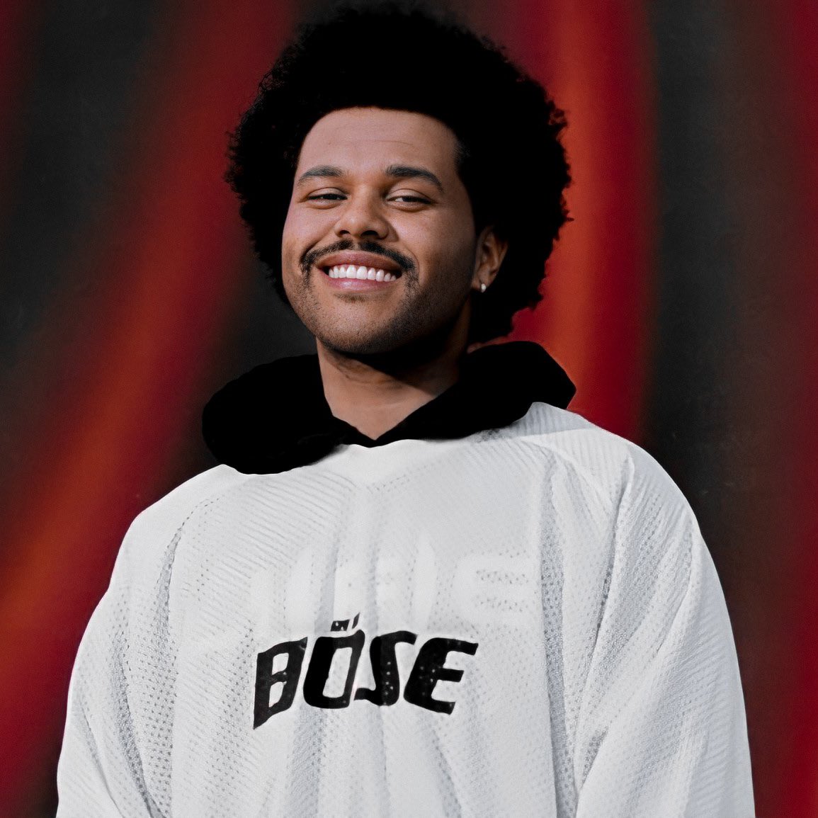 PopTingz's tweet photo. The Weeknd becomes the first artist to surpass 105 million monthly listeners in Spotify history. https://t.co/uTgCDokGWI