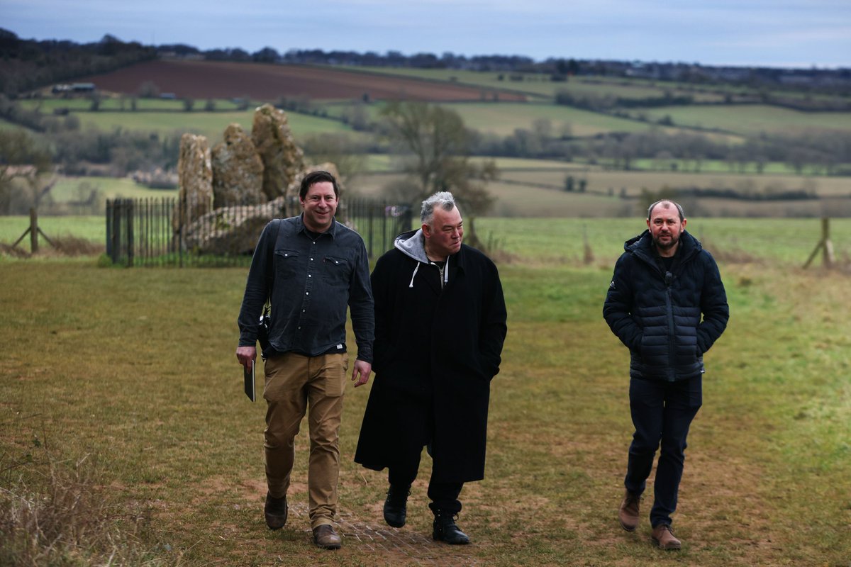 Hey <a href="/OxMailTimHughes/">Tim Hughes</a> &amp; <a href="/ednixpix/">ed nix</a> - I think Stew has a confession to make. Looks like he's been taking someone else to look at monolithic structures behind our backs!