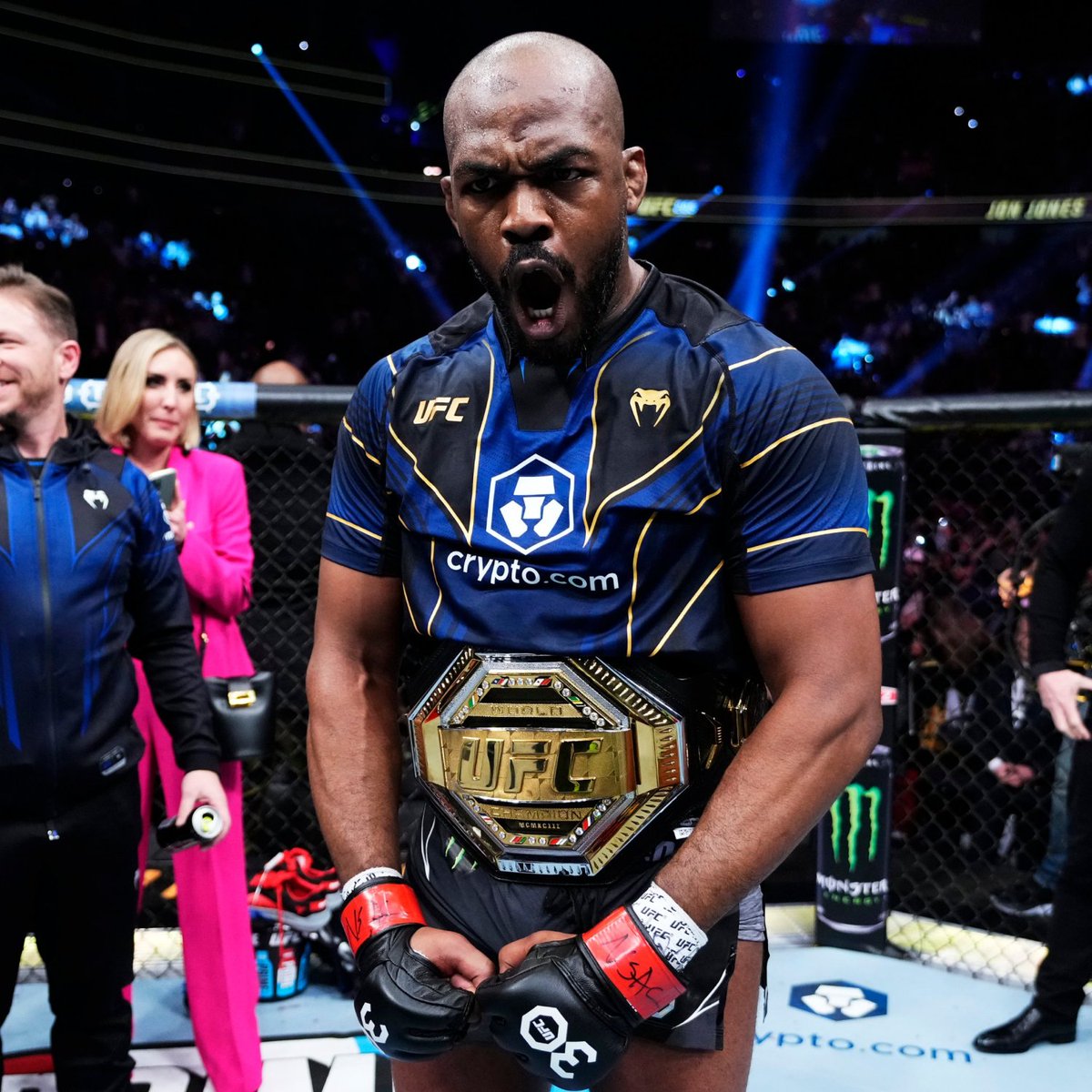 New week #CROFam energy 😤 #CryptoUFC