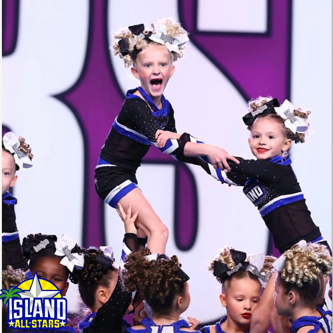 iacheer's tweet photo. It’s competition weekend 💙💛
We are headed to Savannah on Saturday🌴

•
•
•

#season9
#ItwasAlwaysIsland
#IslandForever
#OneGymOneFamily
#TheIAWay https://t.co/4MTl52emqq